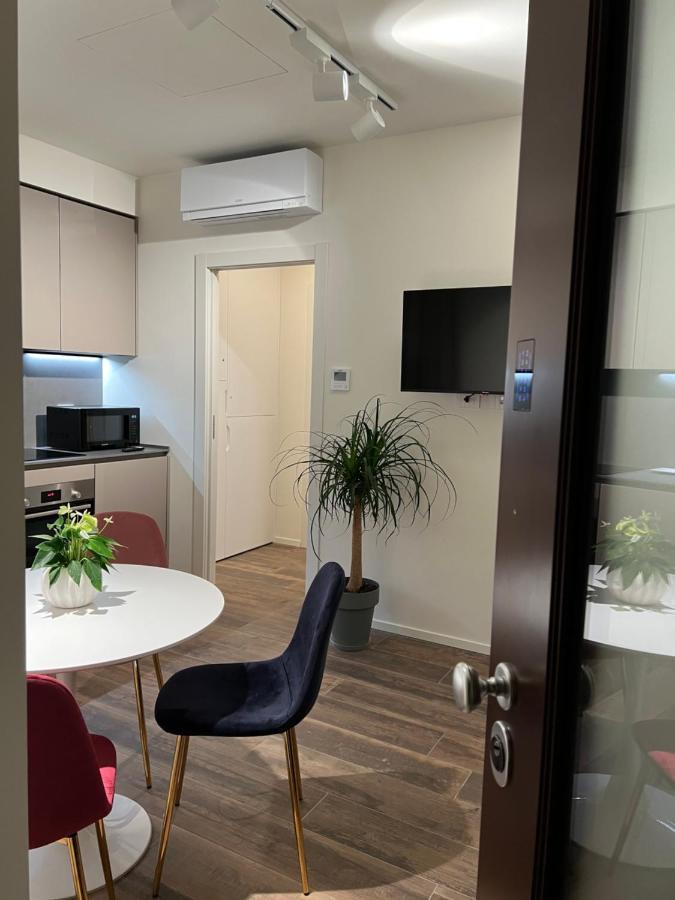 Dr54 Apartments Rho Exterior photo